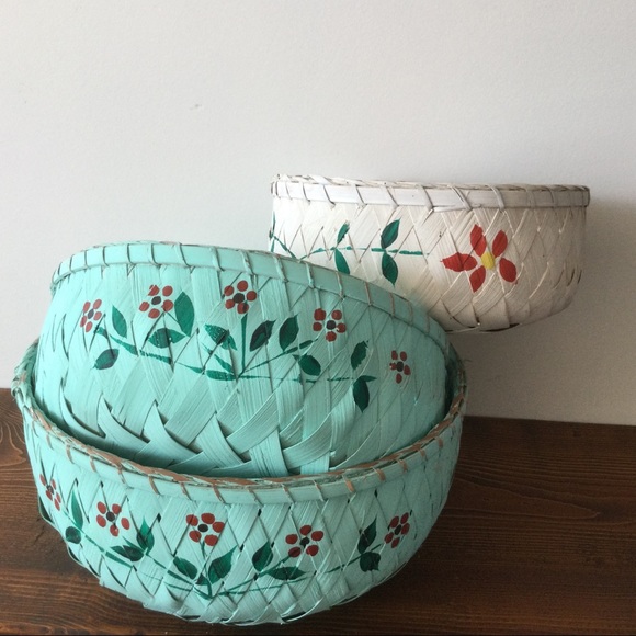 Other - VINTAGE set of 3 Hand Painted Wicker Baskets Flower Design